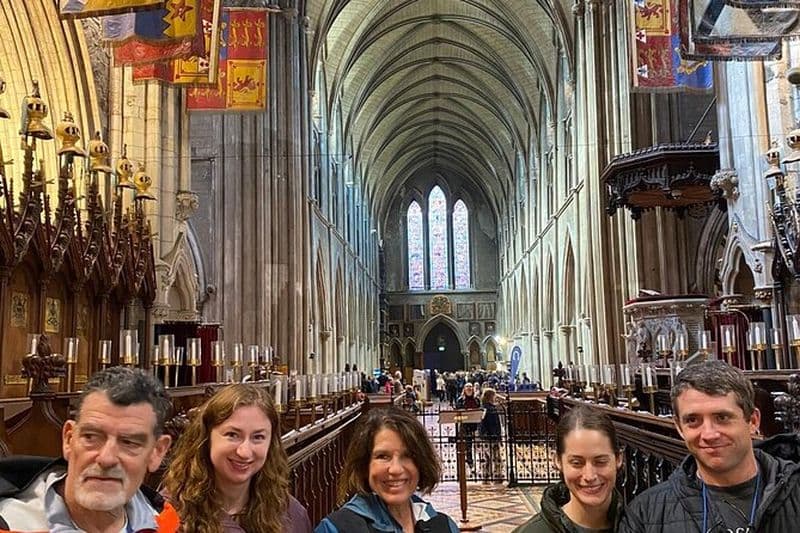 Visite des monuments de Dublin incluant la cathédrale Saint-Patrick avec billet coupe-file