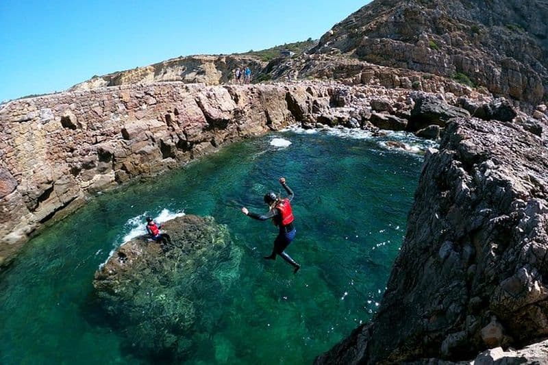Aventure Coasteering avec plongée en apnée