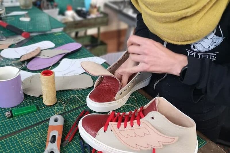 Ateliers cuir, Cours particuliers