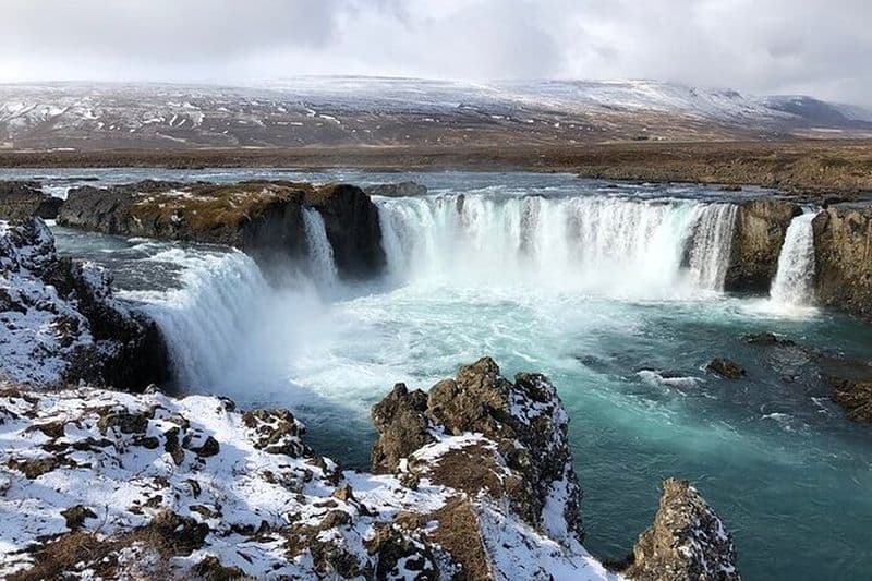 Lac Myvatn et cascade Godafoss pour les navires de croisière de Husavik