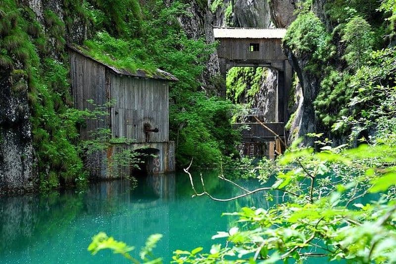 Randonnée privée d'une journée dans les montagnes Bucegi