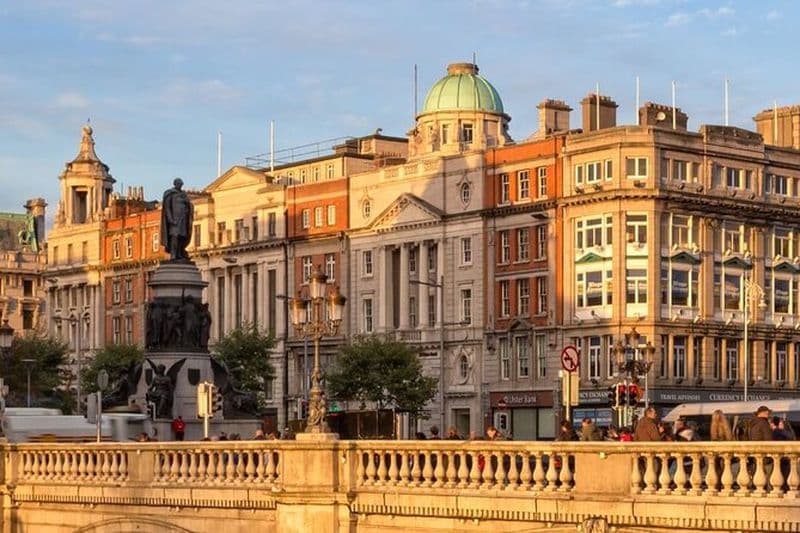 Promenade autoguidée du pont O'Connell de Dublin à l'Abbey Theatre