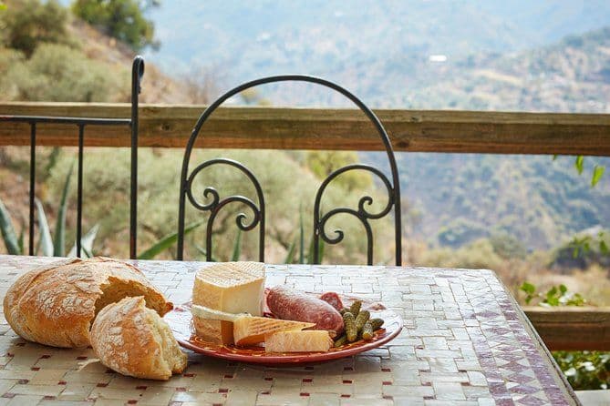 Cours de cuisine gastronomique et culture dans les montagnes rurales de Malaga.