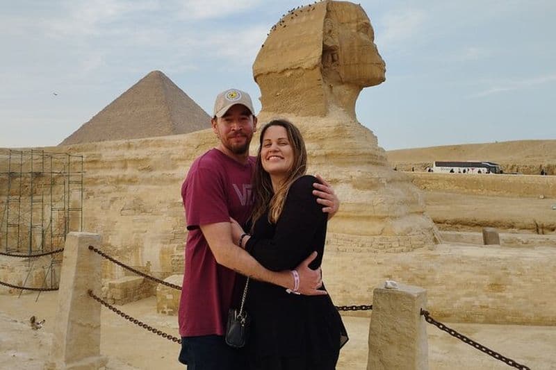 Visite privée pour découvrir les pyramides de Gizeh et la nécropole de Saqqarah