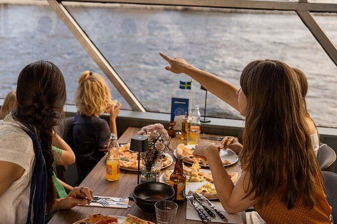 Croisière Pizza Stockholm - Explorez les voies navigables de Stockholm