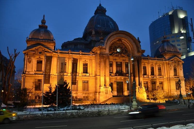 Visite guidée de Bucarest (avec transfert en voiture depuis les bateaux de croisière)