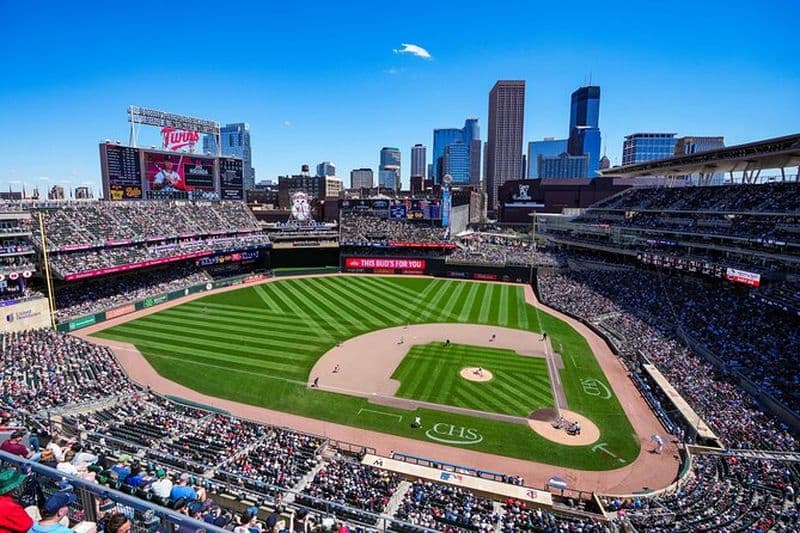 Billet de match de baseball des Twins du Minnesota au Target Field