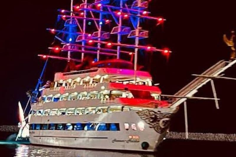 D'Alanya et Side : transfert vers l'excursion nocturne en bateau disco
