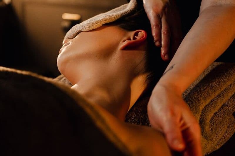 Massage et Après-midi Tea Experience West End Glasgow