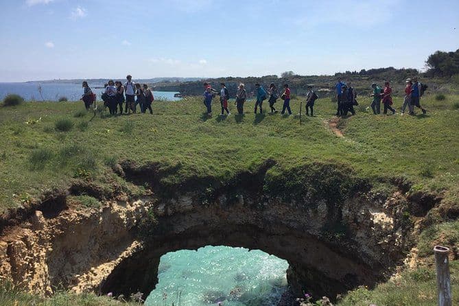 Aventure de trekking à Otrante: le sentier de l'ermite et la baie des Turcs