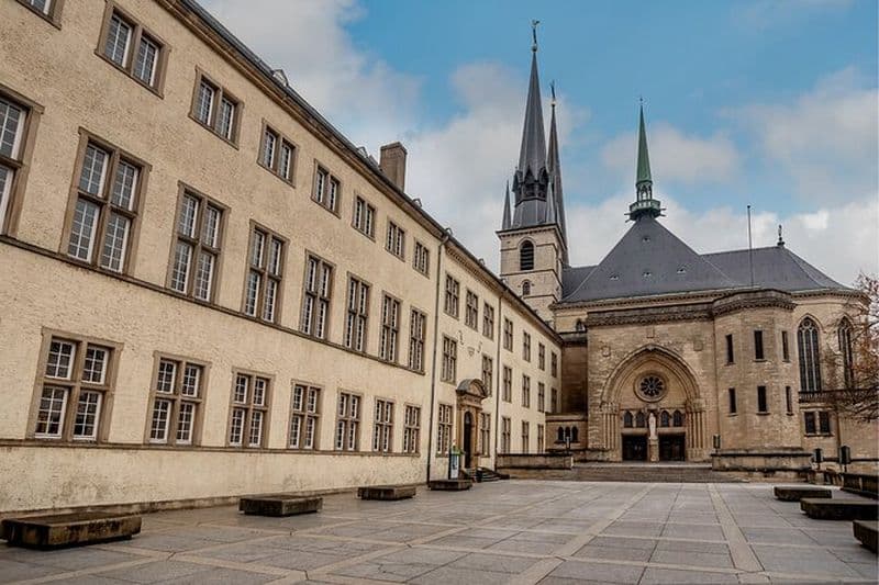 Chasse au trésor et visite autoguidée des points forts du Luxembourg