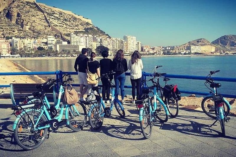 Visite privée à vélo d'Alicante (min 2p) NIVEAU DE CYCLE MOYEN REQUIS
