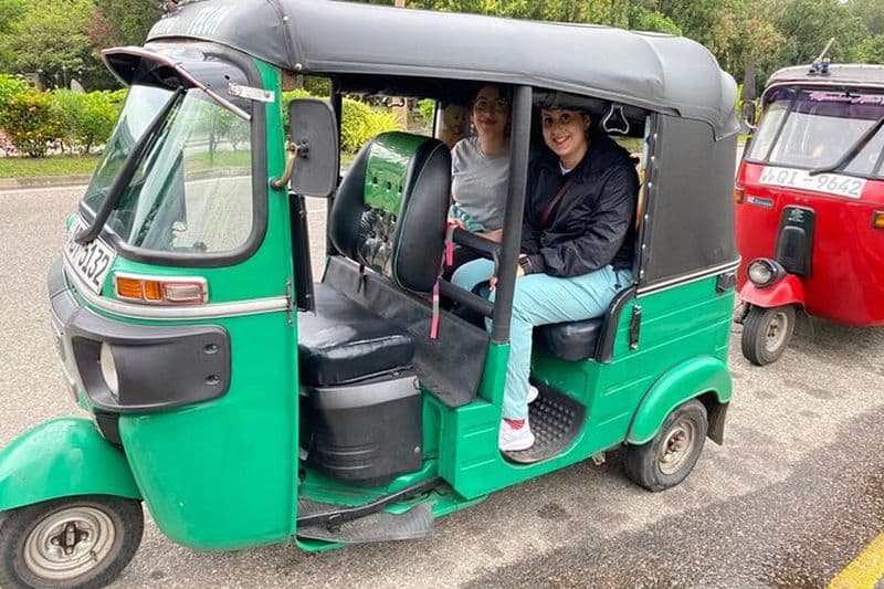 Colombo City Tour By Tuk Tuk (Inclure le déjeuner)Matin et soir