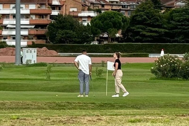 1 heure d’initiation au Golf avec un Professeur plus 1 heure de Mini Golf.