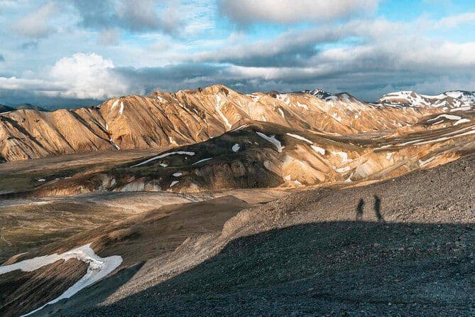Visite privée d'une journée à Landmannalaugar avec source chaude naturelle