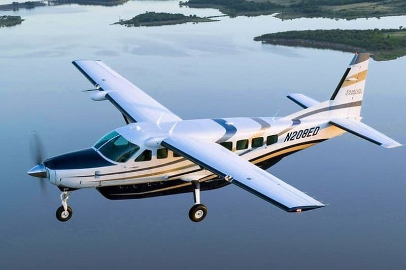 Transfert en avion entre l'aéroport de Colombo (CMB) et l'aéroport de Hingurakgoda (HIM)