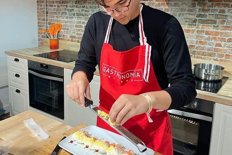 Cours de cuisine basque de pintxos et tapas à Bilbao