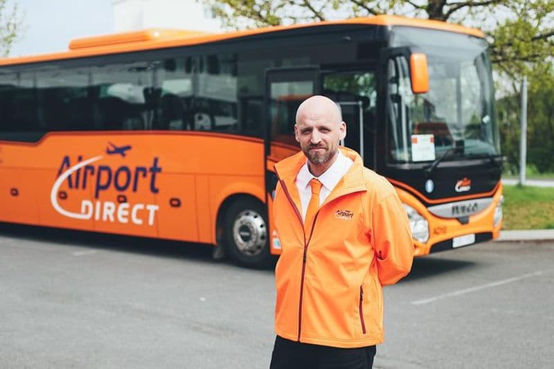 Transfert aéroport en Islande de l'aéroport de Keflavik à la ville de Reykjavik avec restitution à l'hôtel