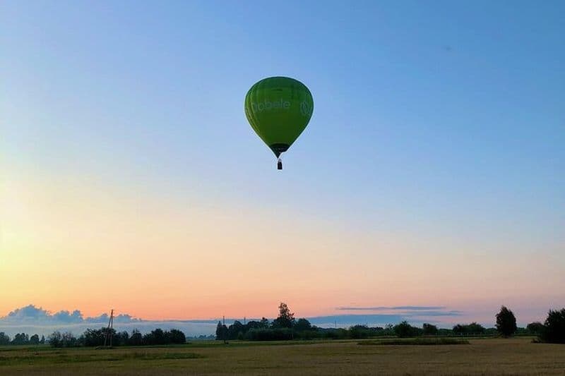 Vol en ballon à air chaud au-dessus de Riga ou de la Lettonie