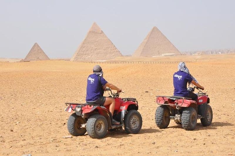 Meilleure aventure autour des pyramides de Gizeh, balade à dos de chameau de 2 heures, visite en quad et en tuk tuk