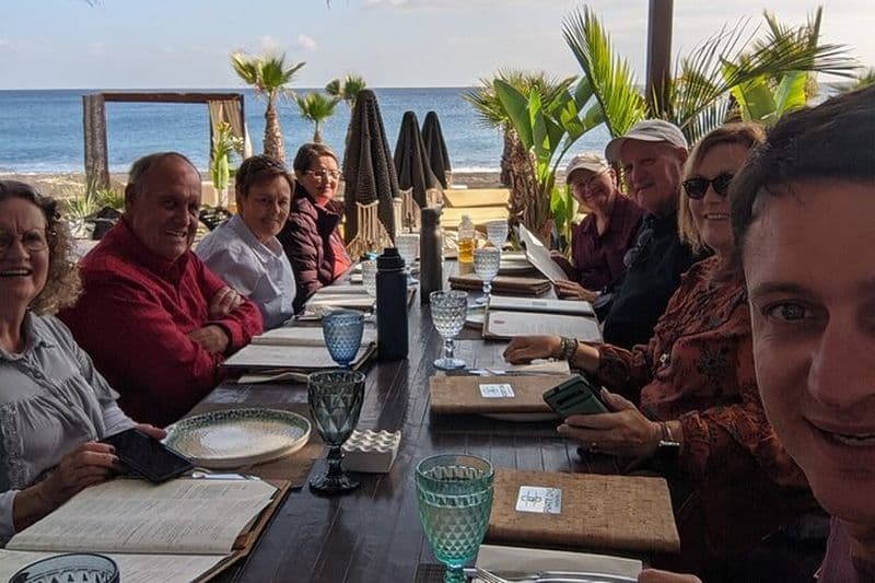 "Agriculture, alimentation, vin, bière et spiritueux de Santorin"