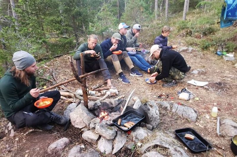 Cours de survie intermédiaire en petit groupe de 4 jours à Södermanland