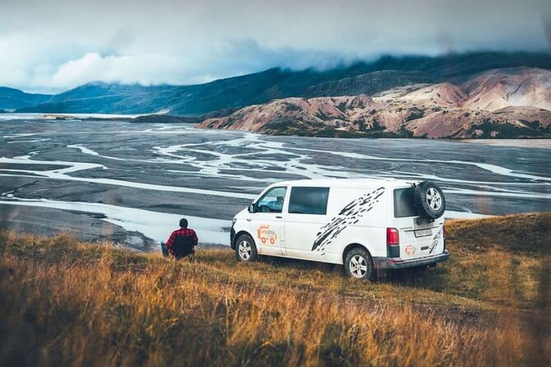 Autotour de 13 jours avec prise en charge - Explorez l'Islande - 4X4 Campervan