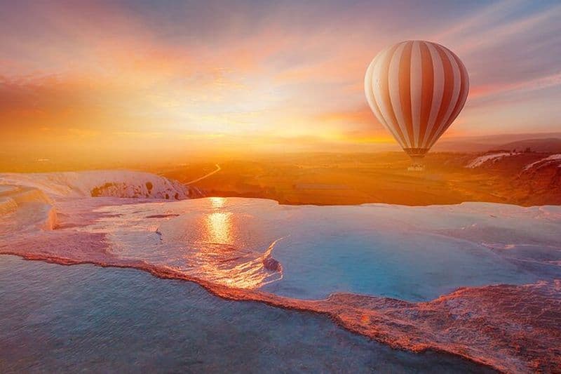 Certificat de vol en montgolfière à Pamukkale et 2 repas à Antalya