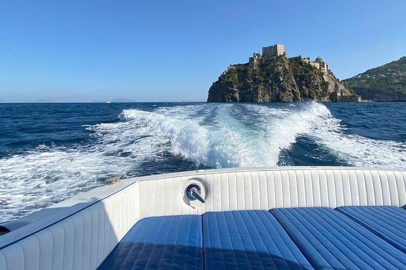 Billet Tour privé Ischia Procida Capri Positano Amalfi en bateau à moteur