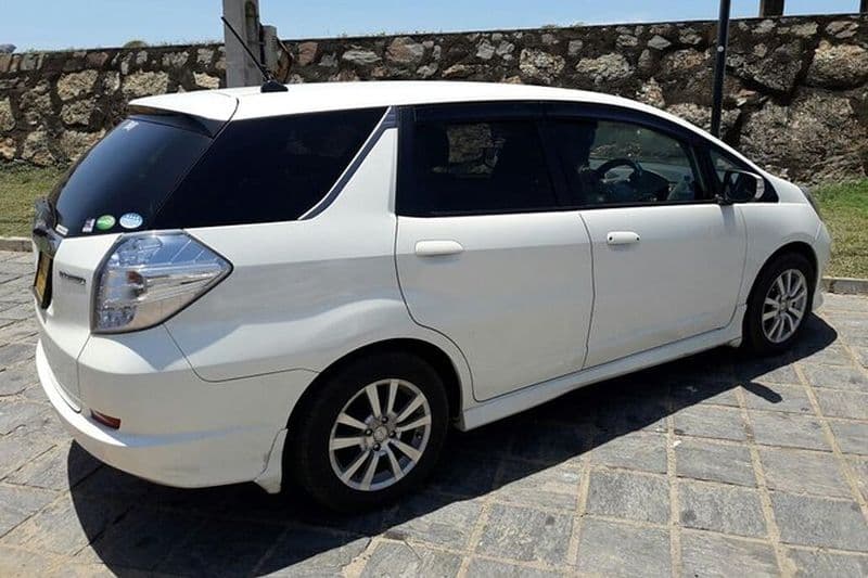 Transfert entre l'aéroport de Colombo (CMB) et le Dikwella Resort & Spa