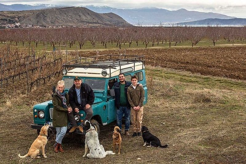Visite privée du lac et plaisir gastronomique avec le vin Xinomavro