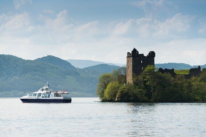 Loch Ness 1 - Croisière d'une heure avec vue sur le château d'Urquhart