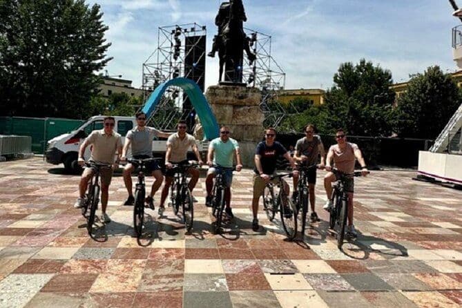 Tirana Bike Tour, histoire, culture et visite du lac artificiel