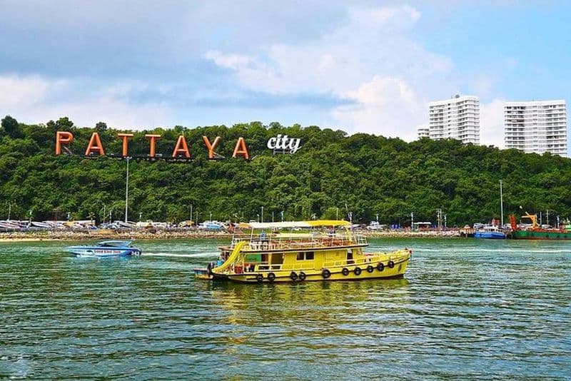 Selfie City & Temple Tours de Pattaya par Songthaew (Taxi local de Pattaya)