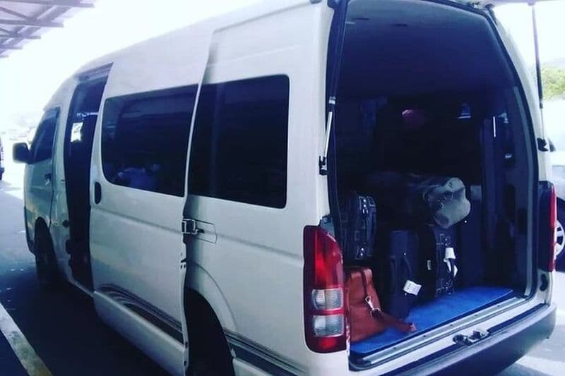 Transfert privé de l'aéroport Sainte-Lucie au complexe touristique & SPA Ti Kaye