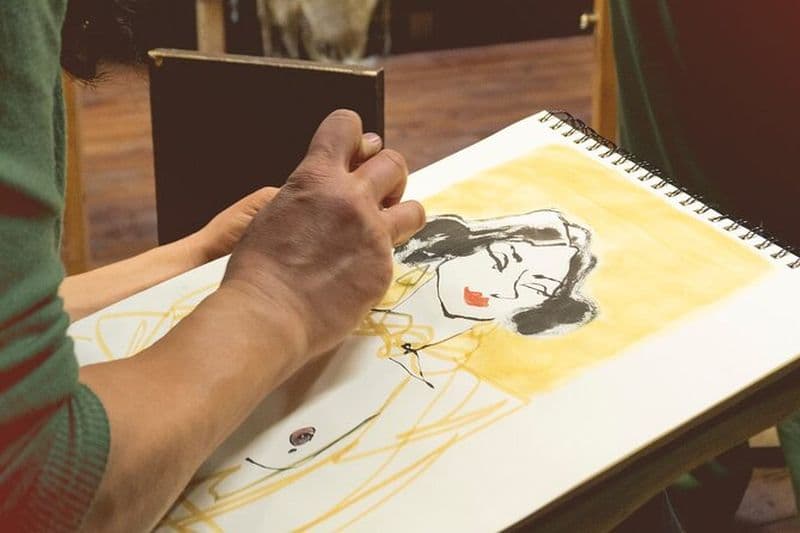 Dessiner d'après nature dans l'atelier