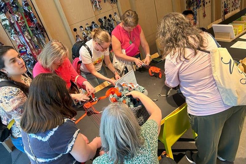 Projet de broderie de déjeuner du musée de New York