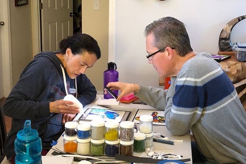 Atelier privé d'une journée complète sur l'art de la mosaïque de perles avec déjeuner