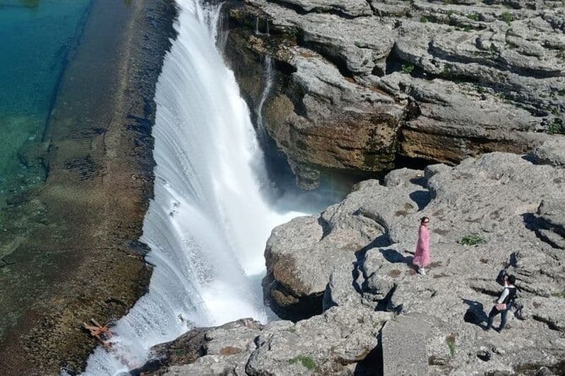 Monastère d'Ostrog - Centre spirituel des Balkans et de la belle campagne