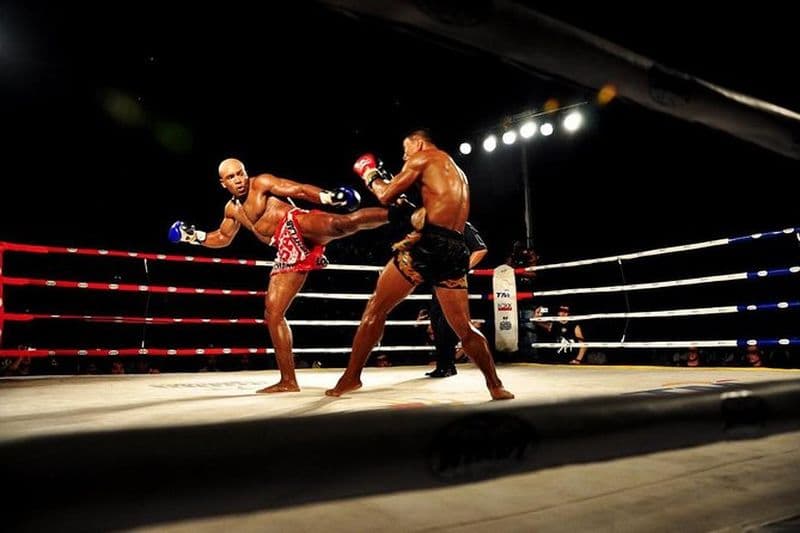 Entrée au stade de boxe thaïlandaise d'Ao Nang Krabi avec prise en charge à l'hôtel