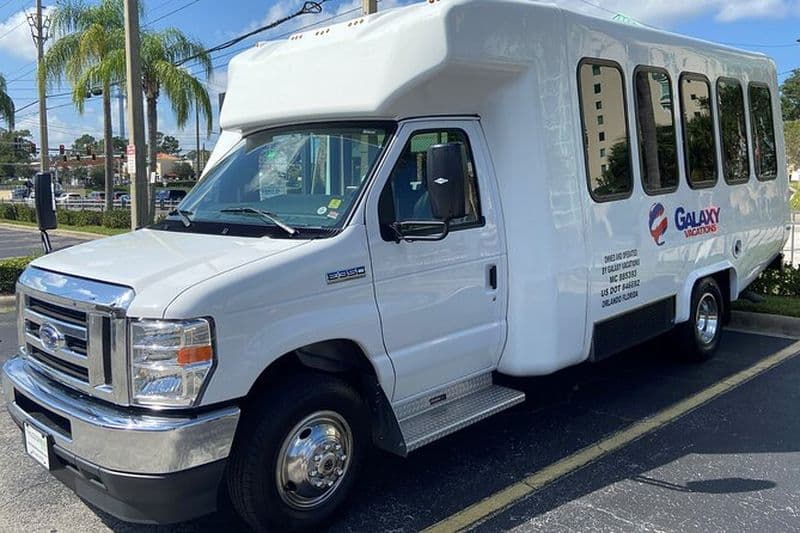 Transfert: Hôtels de la région de Lake Buena Vista à l'aéroport d'Orlando (MCO)