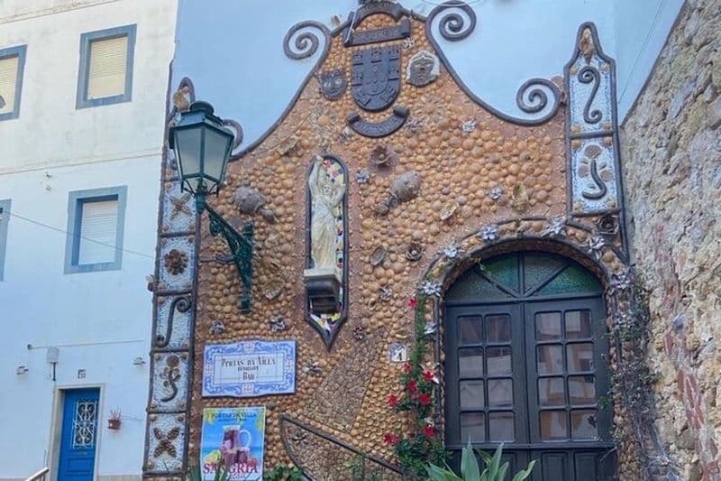 Visite à pied de l'histoire d'Albufeira avec vin et tapas