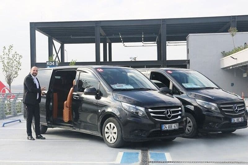 Transfert privé à l'aéroport d'Istanbul de Fatih, Besiktas, Beyoglu