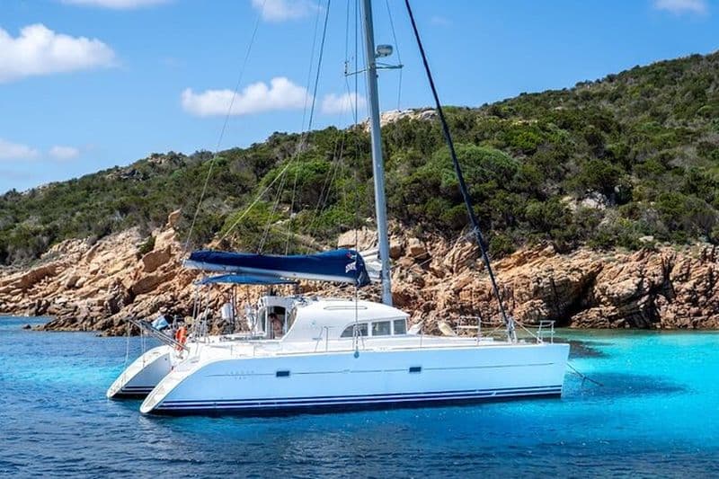 1-Tour en catamaran vers l'archipel de la Maddalena depuis Cannigione