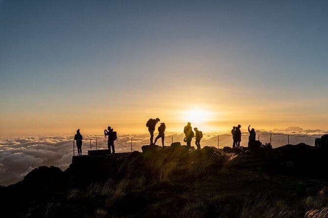 Transfert du lever du soleil à Pico Do Arieiro, randonnée à Pico Ruivo et retour de Teixeira