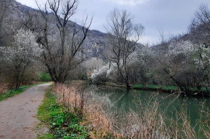 Kayak et nature - Zlatna Panega eco-trail et grotte Eyes of God