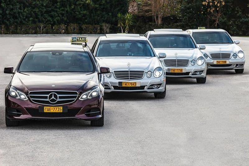 Aéroport d'Athènes-À Kosta(Spetses)-Taxi privé jusqu'à 3 personnes