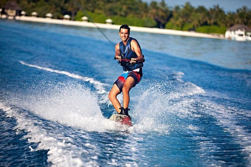 Maafushi : Wakeboard & Ski Nautique