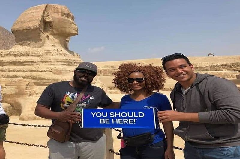 Visite privée des pyramides de Gizeh, du Sphinx, du musée égyptien, du bazar et de la randonnée à dos de chameau