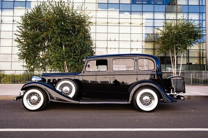 Visite privée de New York en voiture ancienne et dégustation de vins